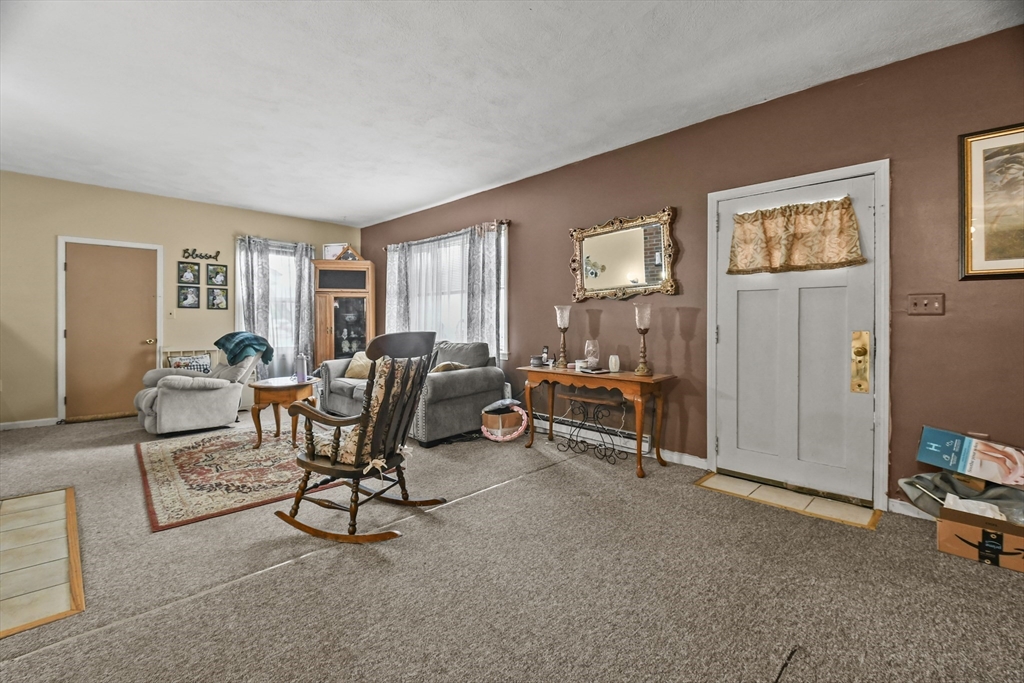 10 Gleason Rd