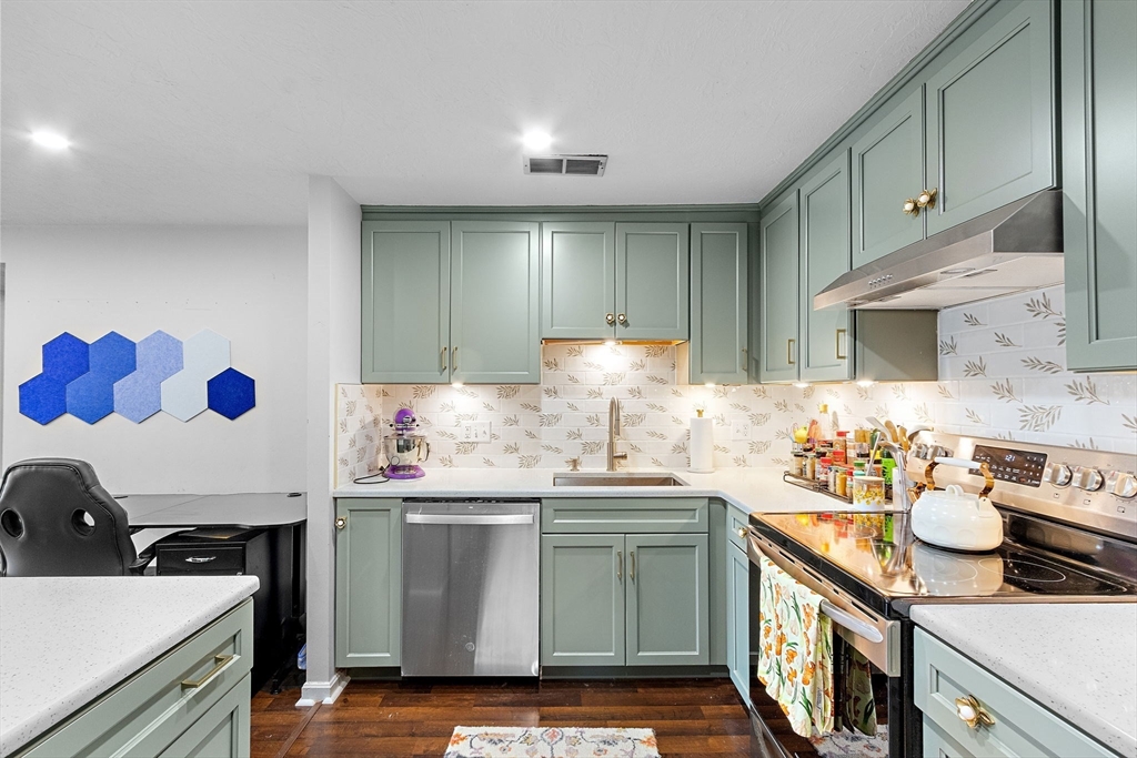 350 Neponset ST #M, Canton, MA Photo #1