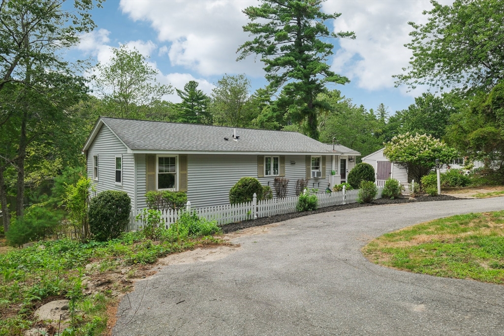 140 Massapoag Rd