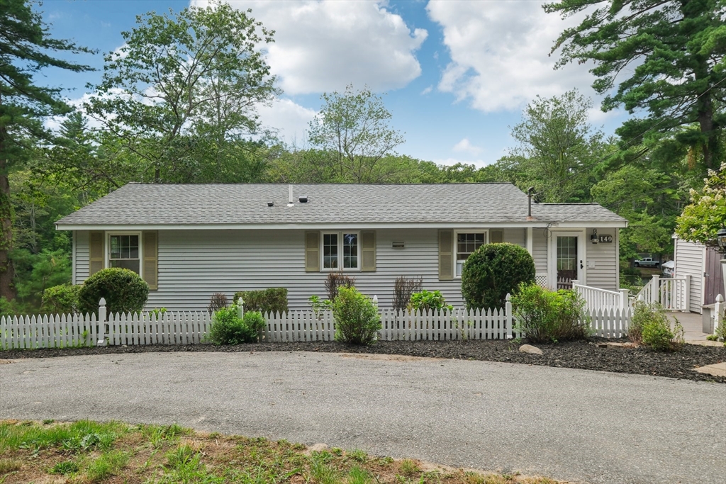 140 Massapoag Rd