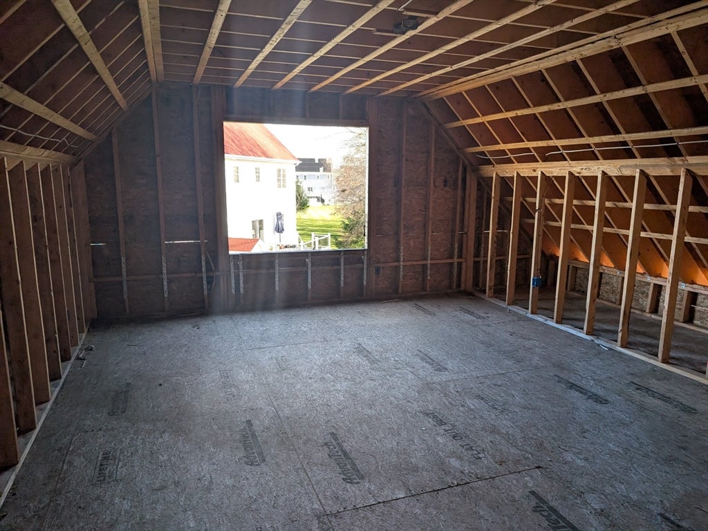 5 Windsor Dr