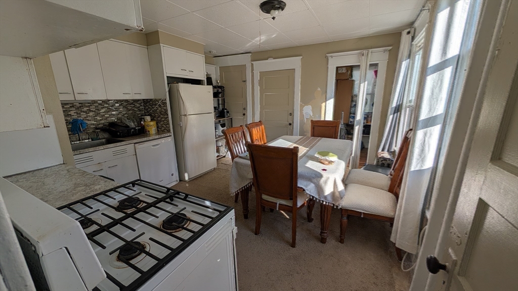 13-15 Wigwam Pl, Springfield, MA, 13-15 Wigwam Pl, Springfield, MA Photo #35