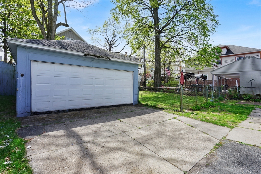 13-15 Wigwam Pl, Springfield, MA, 13-15 Wigwam Pl, Springfield, MA Photo #2