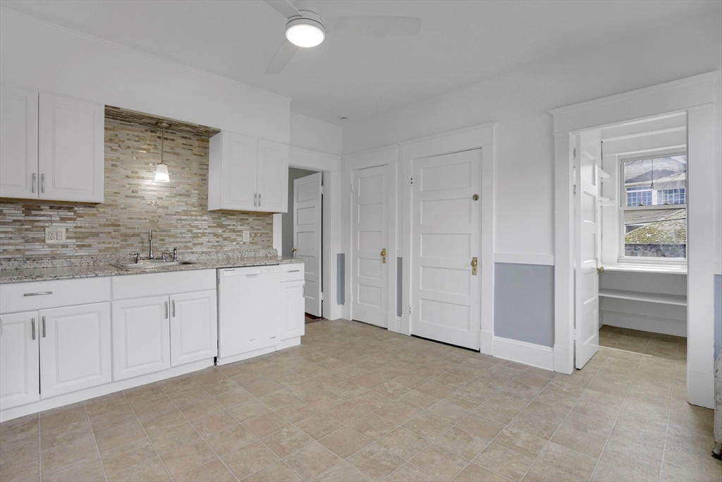 13-15 Wigwam Pl, Springfield, MA, 13-15 Wigwam Pl, Springfield, MA Photo #8