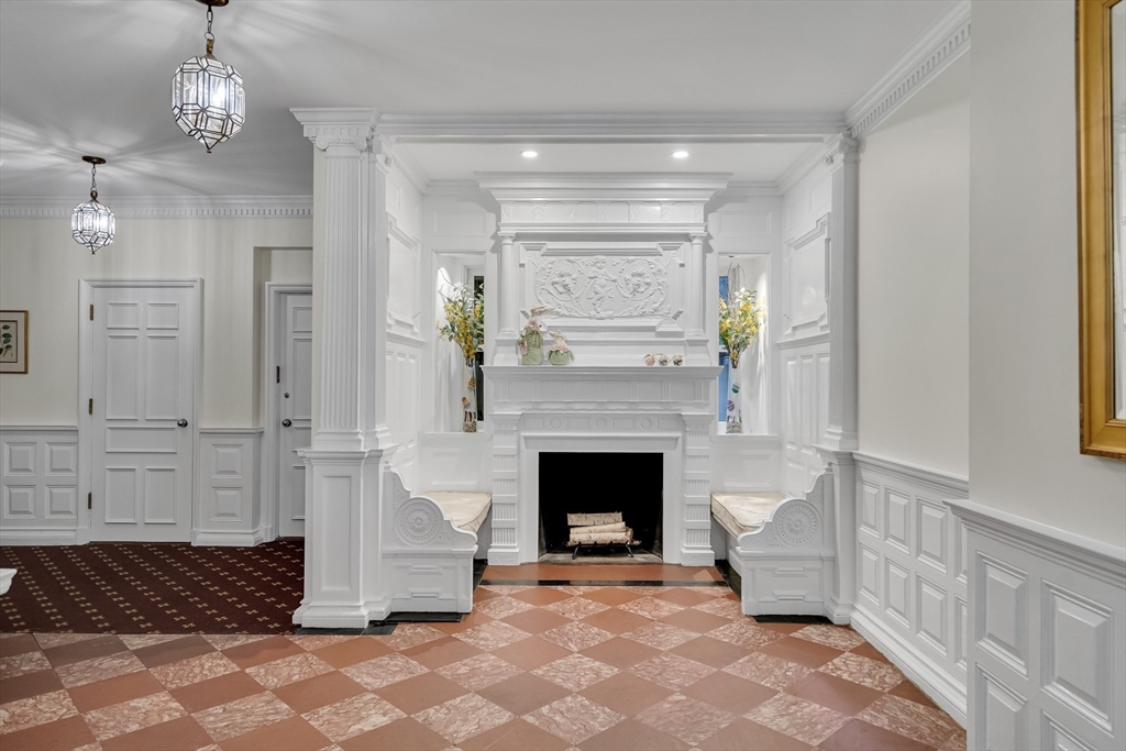 167 Commonwealth Ave 8