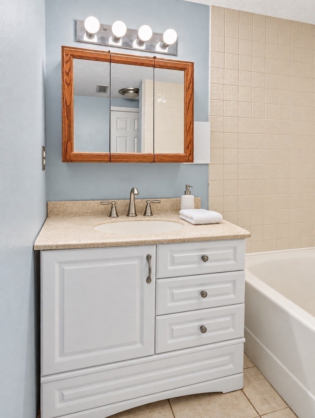 180 Cadish Avenue #8, Hull, MA Photo #25