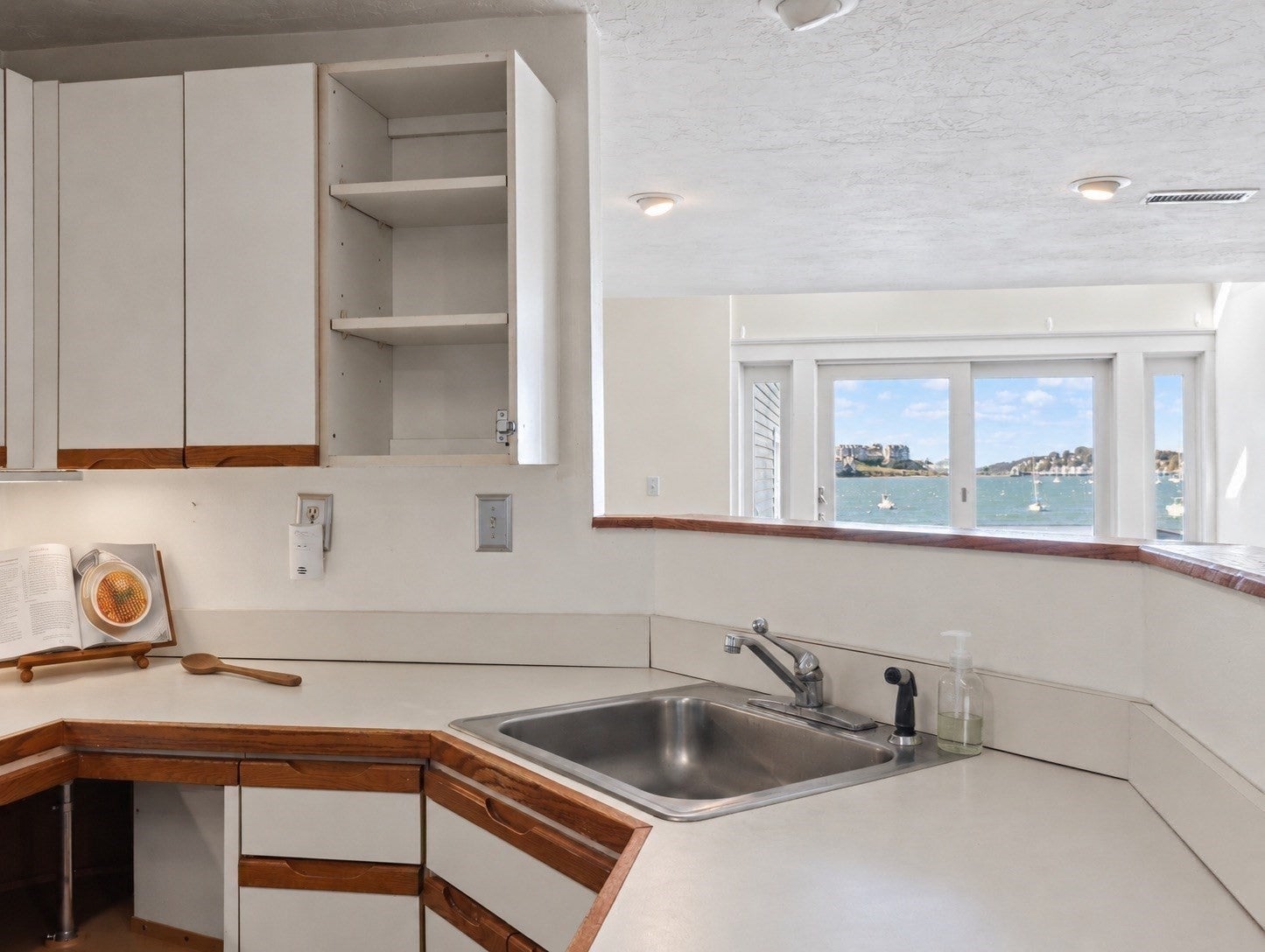 180 Cadish Avenue #8, Hull, MA Photo #19