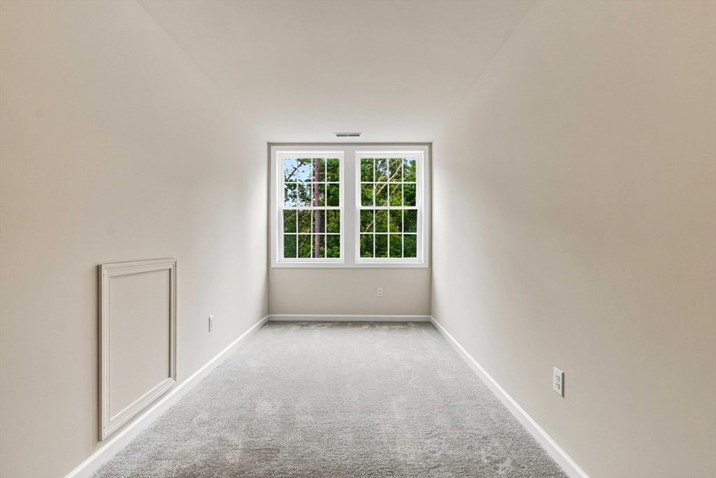 65 Brooksmont Dr #15, Holliston, MA Photo #31
