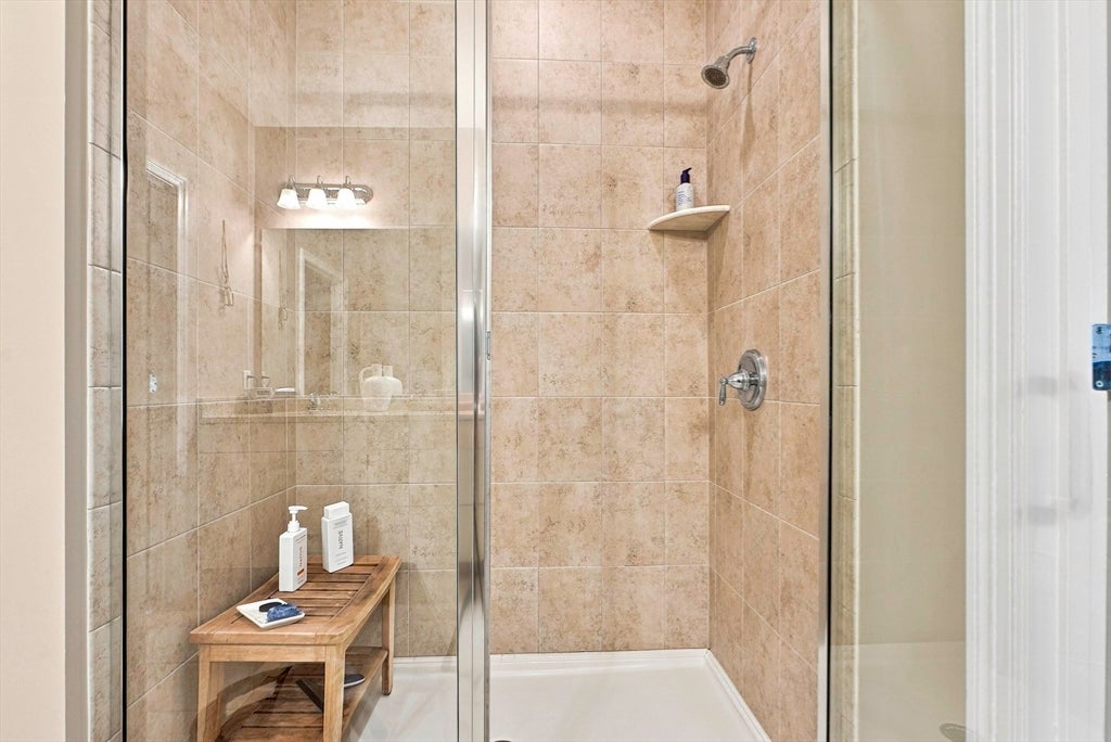 65 Brooksmont Dr #15, Holliston, MA Photo #16