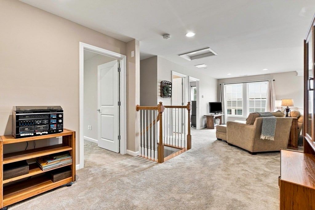 65 Brooksmont Dr #15, Holliston, MA Photo #19