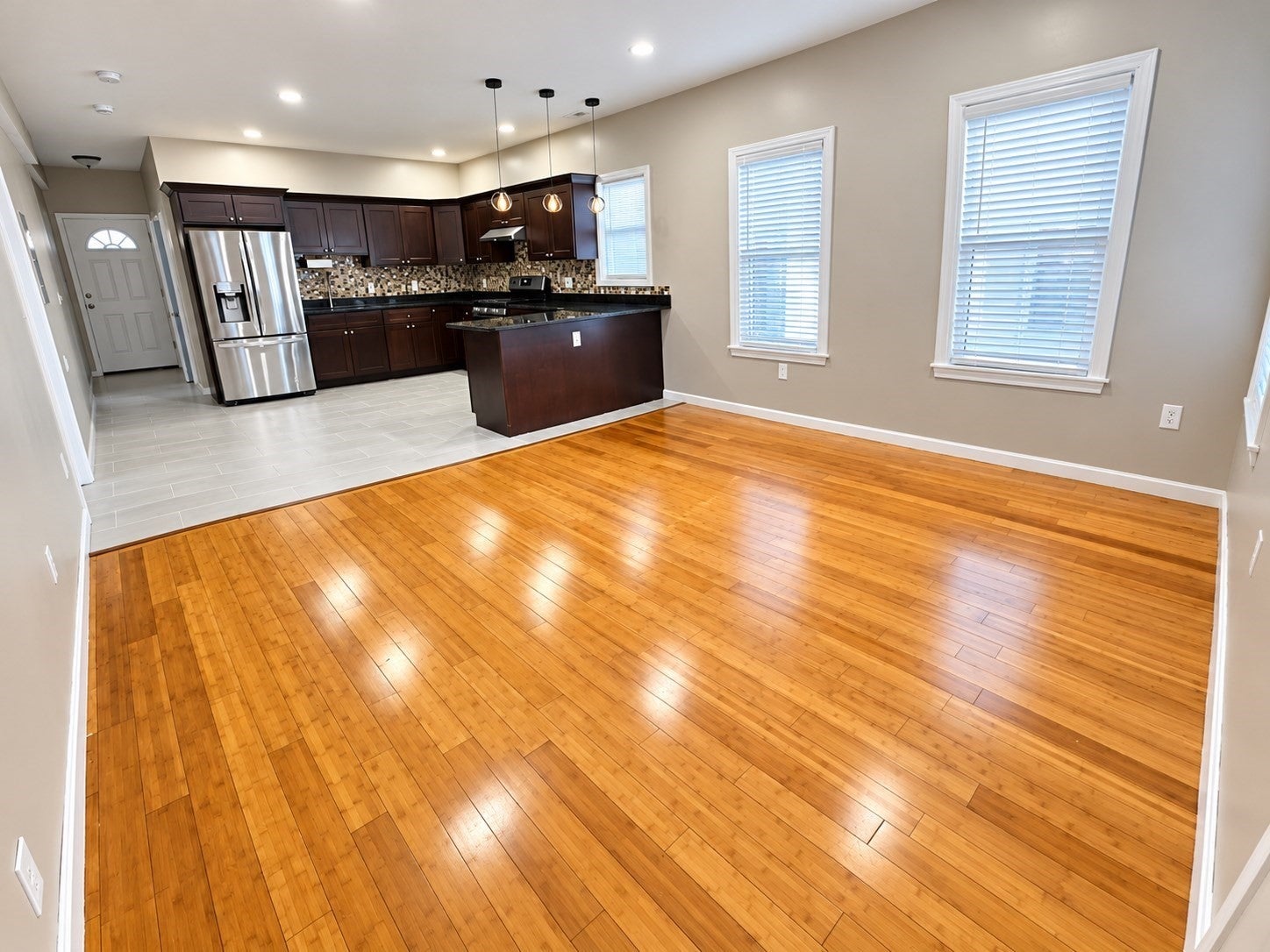 42 Perry AVE #2, Worcester, MA, 42 Perry AVE #2, Worcester, MA Photo #1