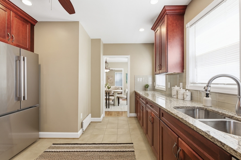 48-50 Amsden ST #48, Arlington, MA Photo #12