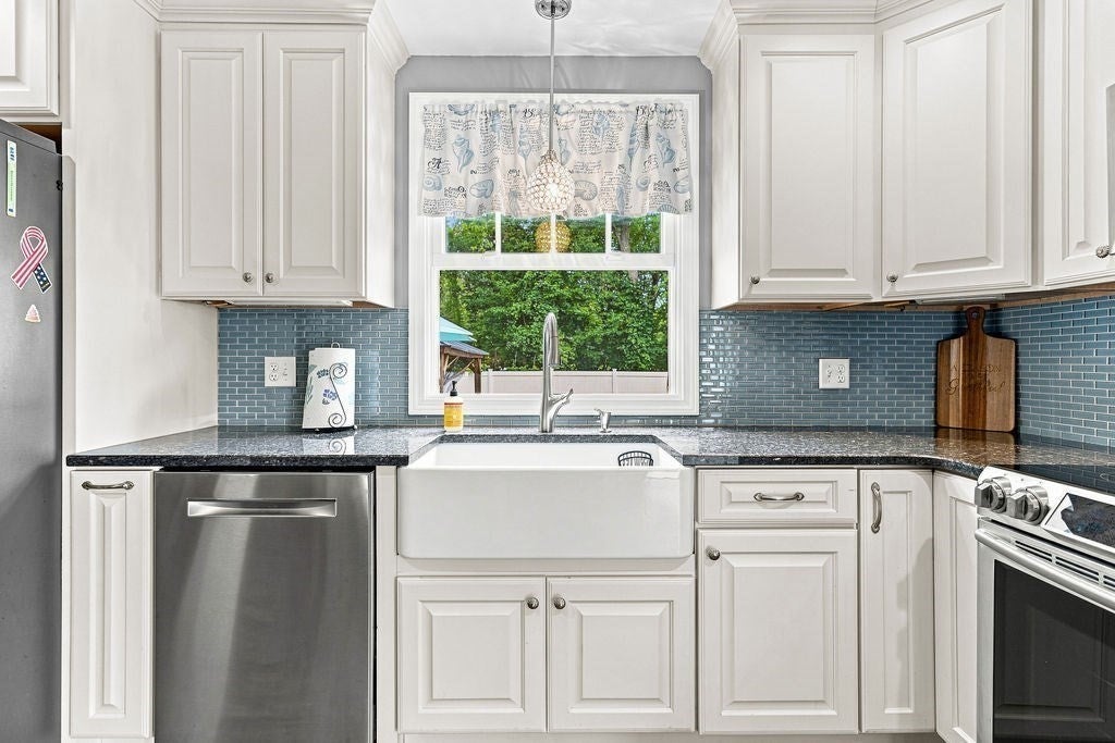 26 Paul Rd, Dartmouth, MA, 26 Paul Rd, Dartmouth, MA Photo #7