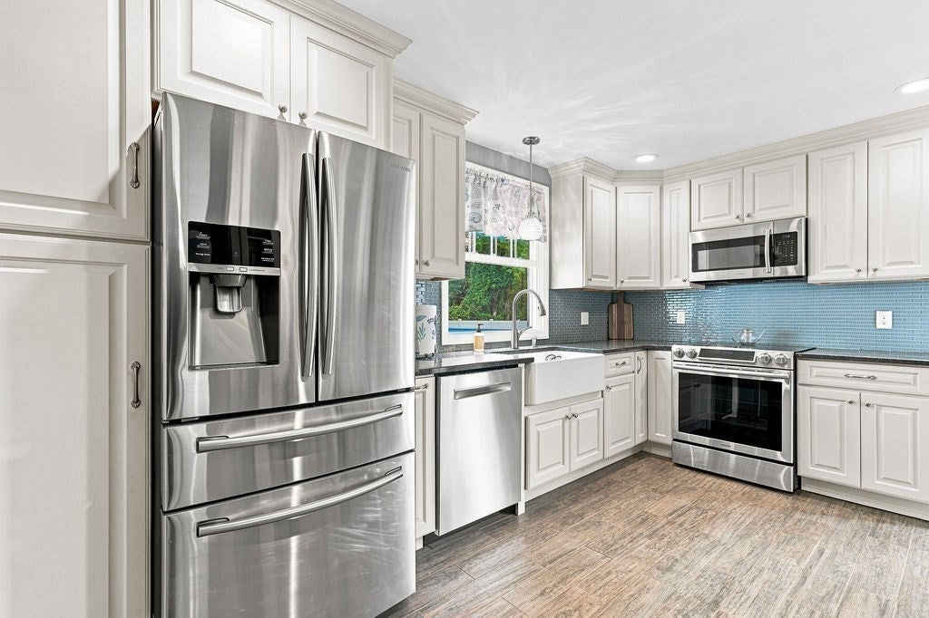 26 Paul Rd, Dartmouth, MA, 26 Paul Rd, Dartmouth, MA Photo #6