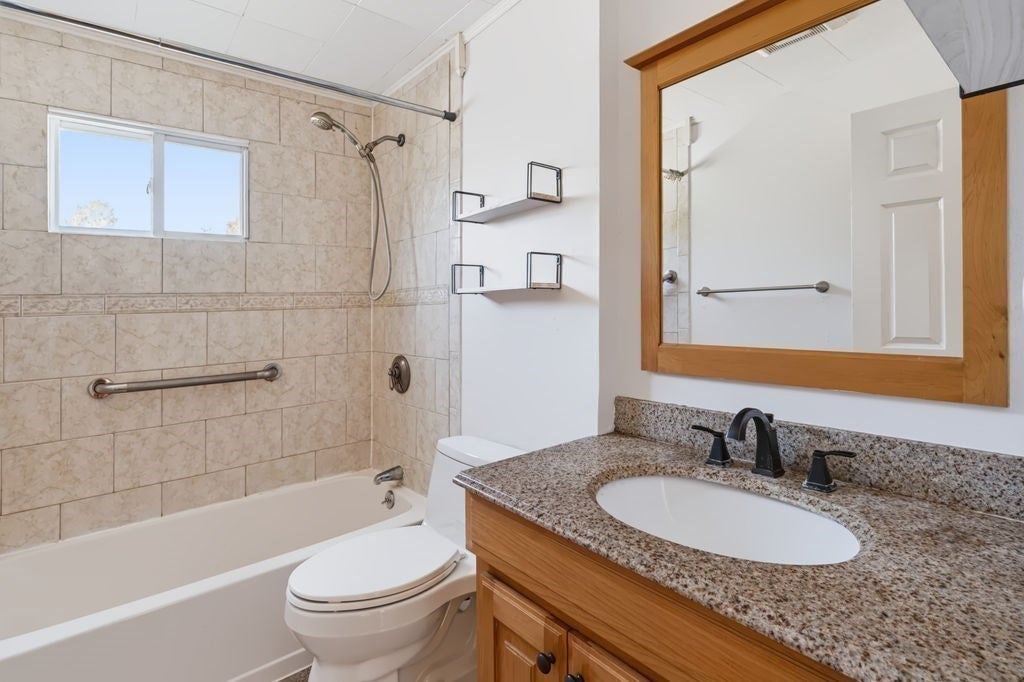 20 Beacon Ave #3, Newburyport, MA, 20 Beacon Ave #3, Newburyport, MA Photo #18