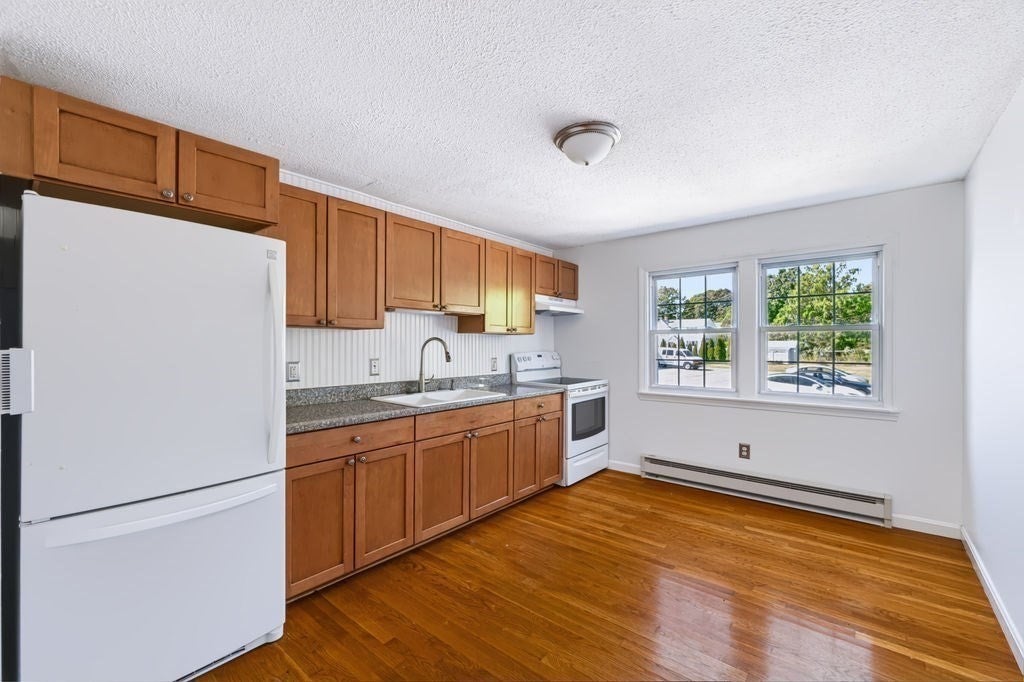 20 Beacon Ave #3, Newburyport, MA, 20 Beacon Ave #3, Newburyport, MA Photo #10
