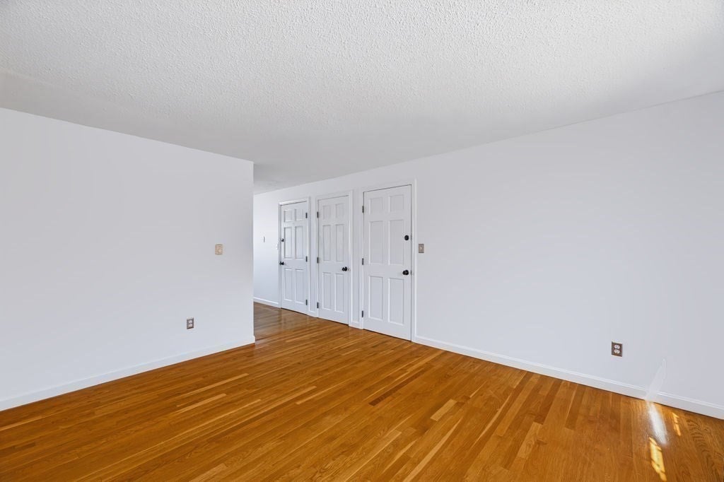 20 Beacon Ave #3, Newburyport, MA, 20 Beacon Ave #3, Newburyport, MA Photo #5