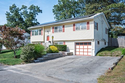 5 Marc Ln Lawrence MA 01843
