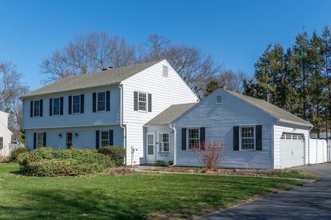 252 Pinewood Drive Longmeadow MA 01106