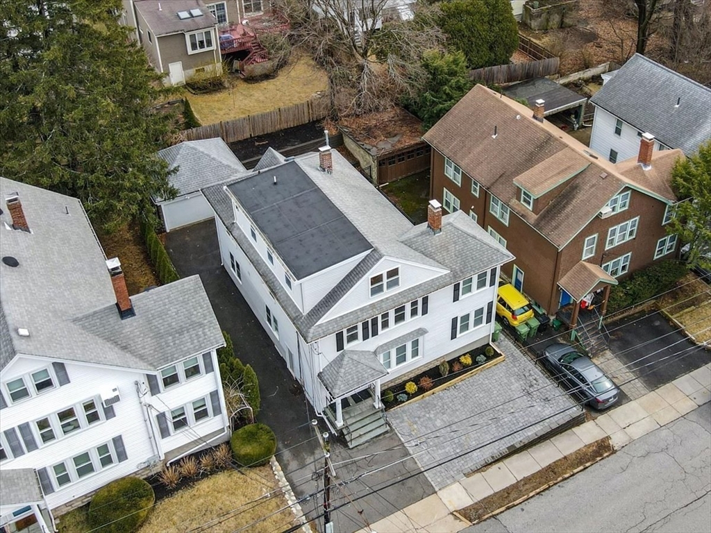 64 Bradford Rd