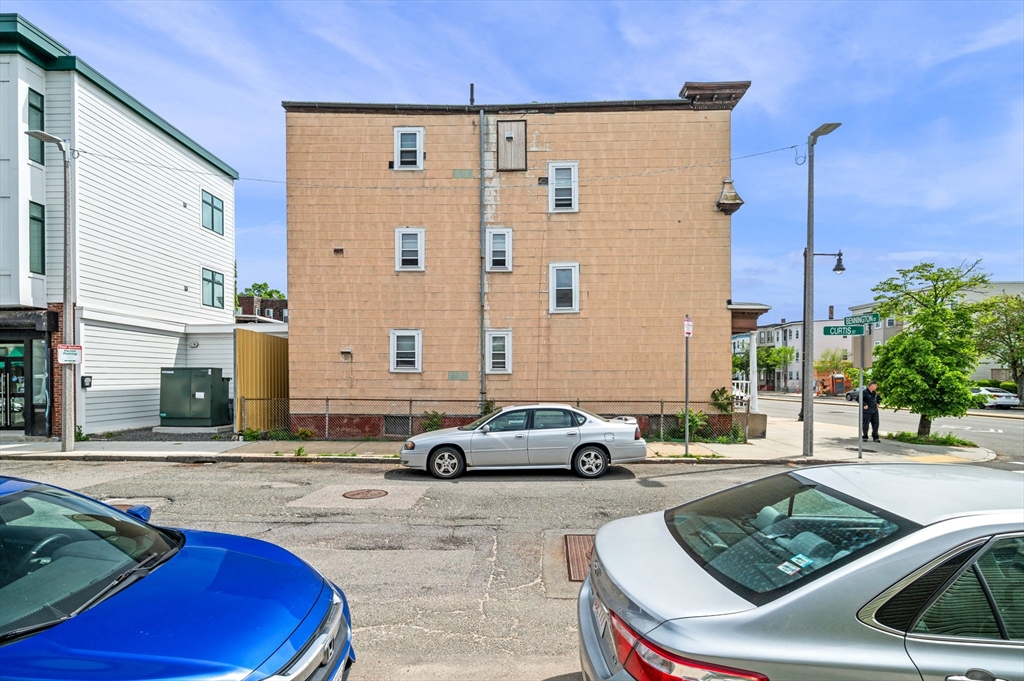524 Bennington Street