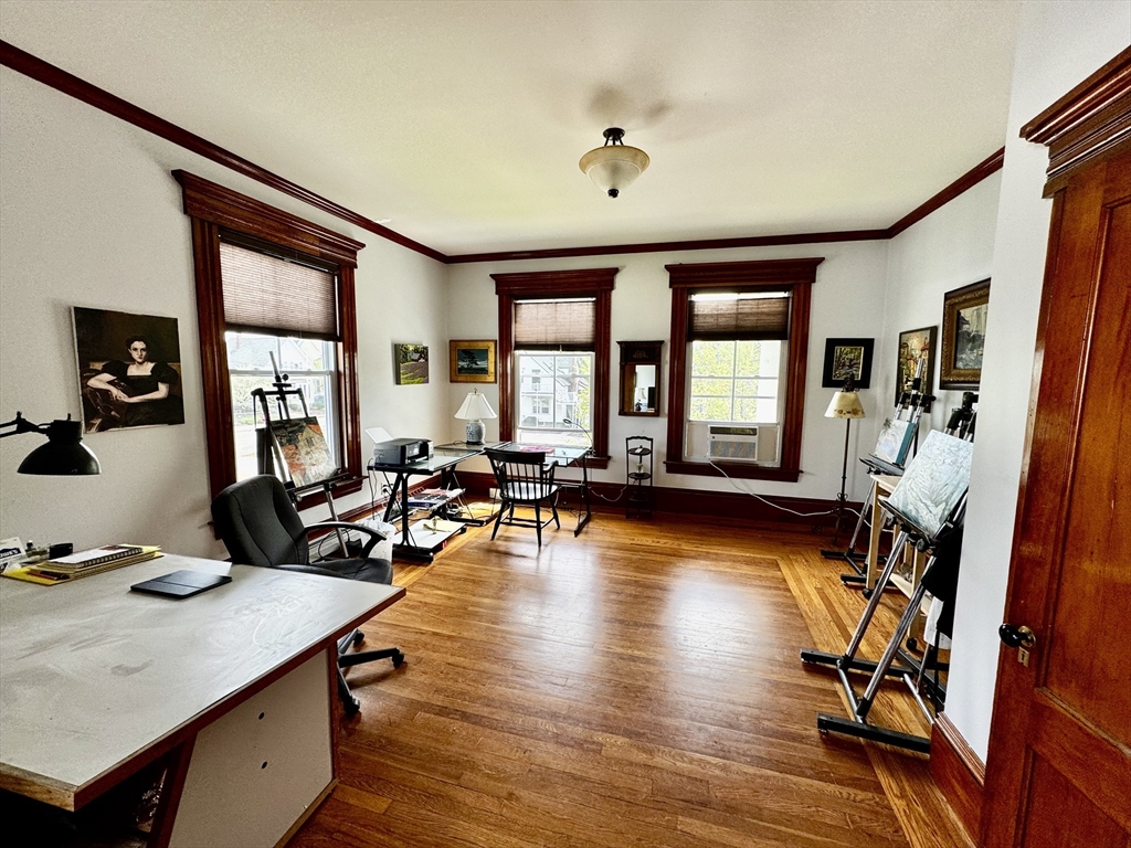 98 Pennacook St 4