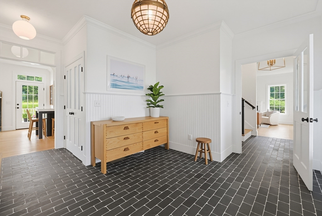 32 Bayliss Way