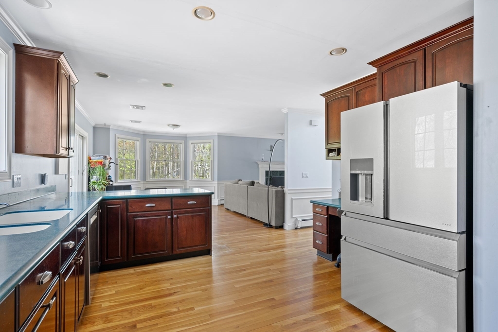 46 Holly Rd