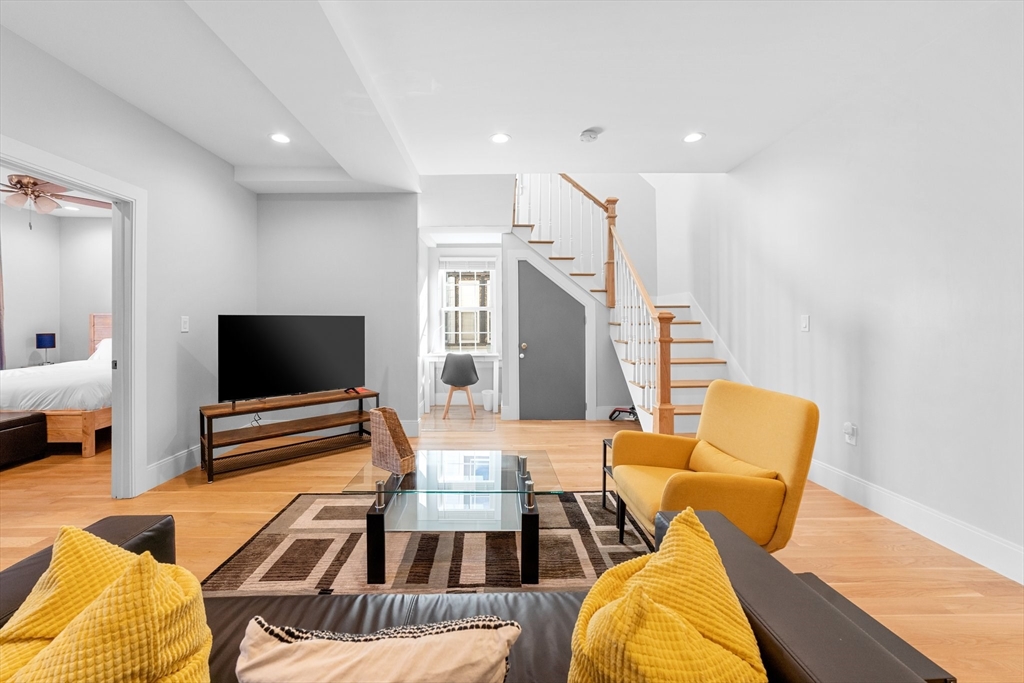 205 Mountain Ave 2