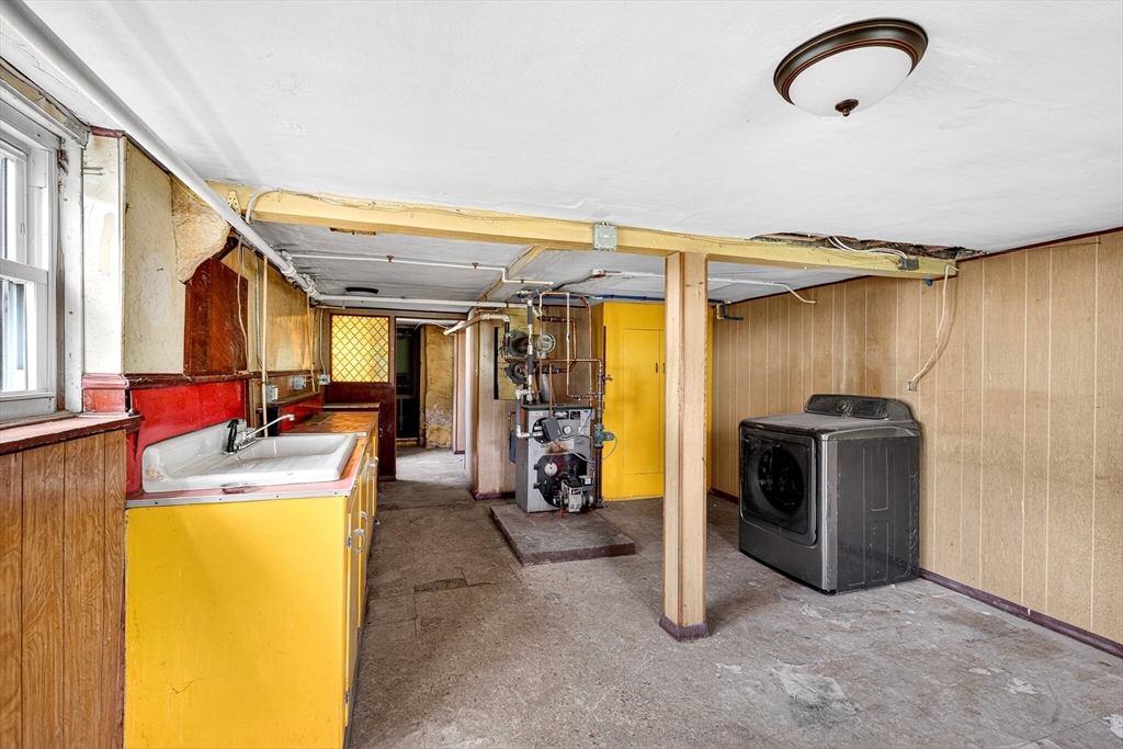 49 Denver St, Fall River, MA Photo #30