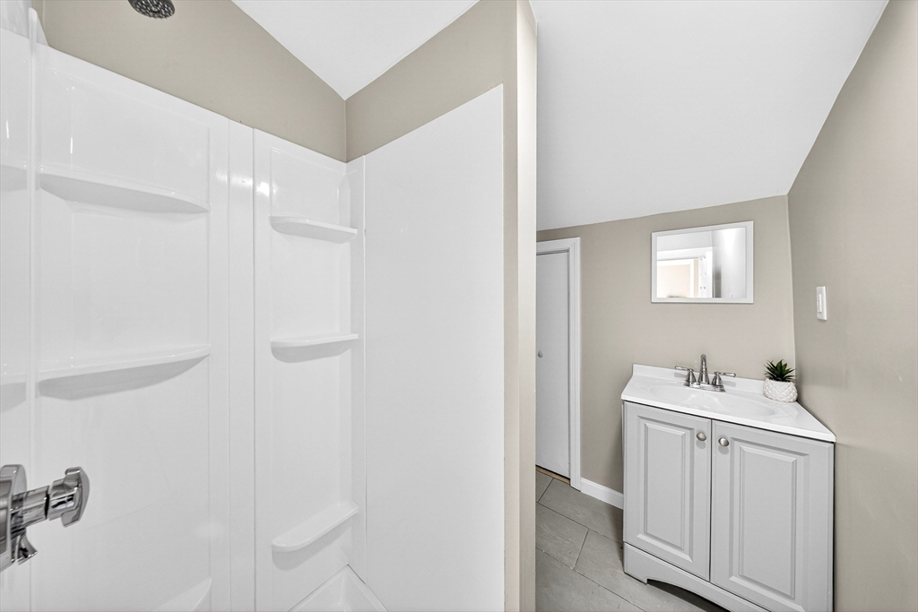 49 Denver St, Fall River, MA Photo #21