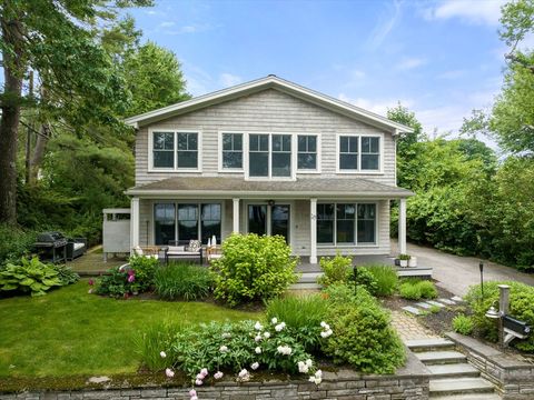 49 Beach Rd Sharon MA 02067