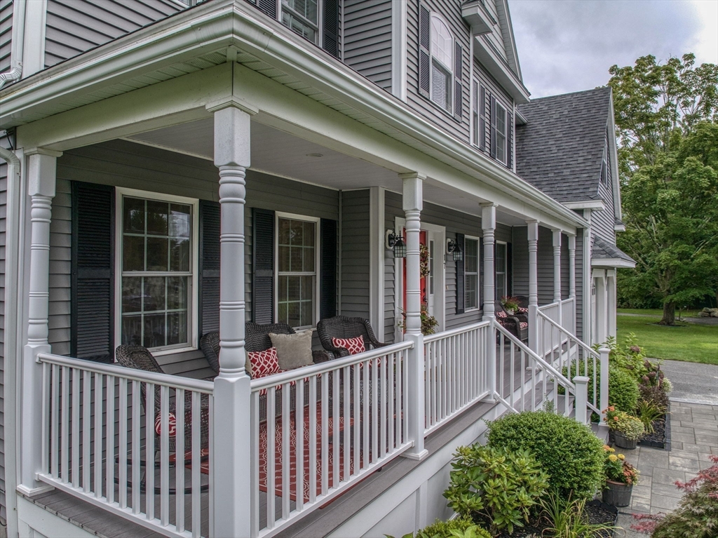 17 Manor Ave