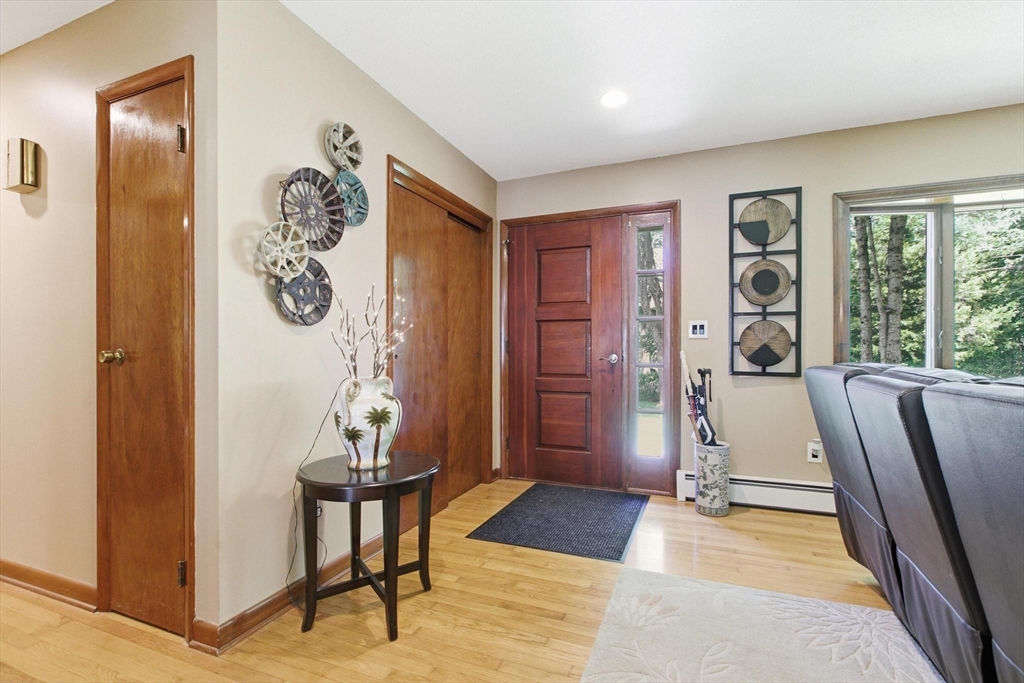 152 Lake St - Photo 4
