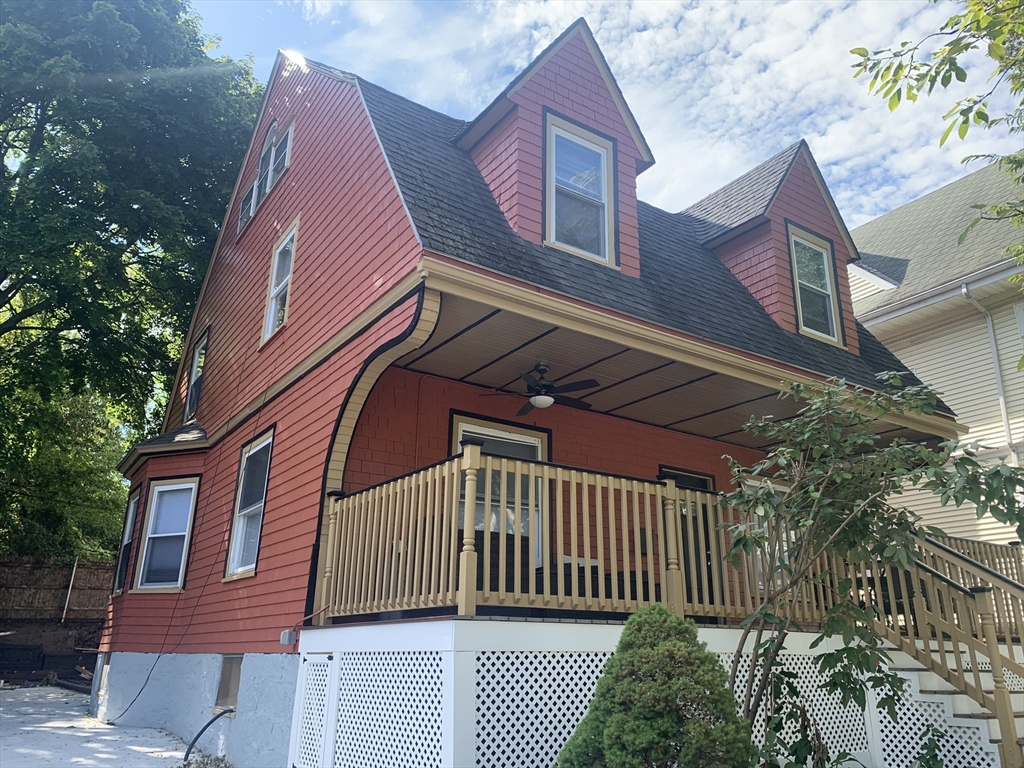 31 Tremlett St