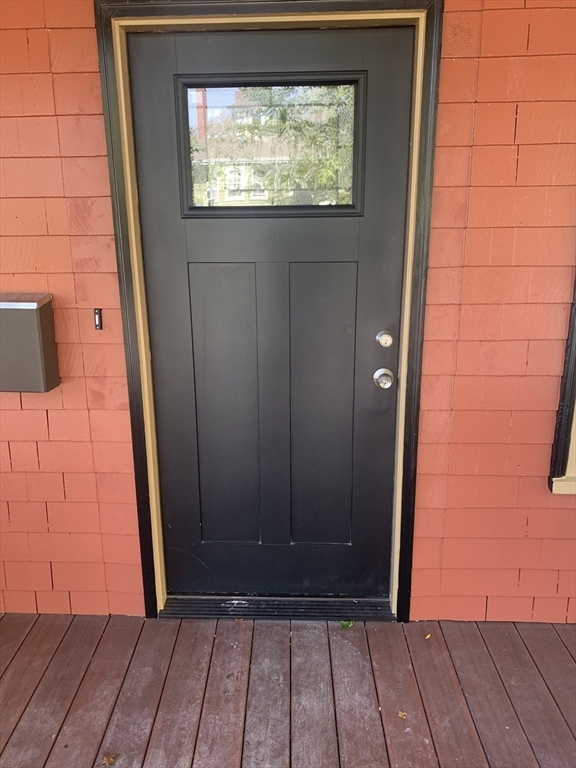 31 Tremlett St