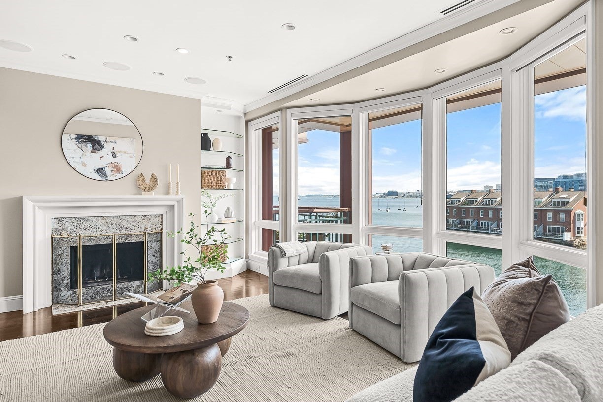 40 Battery St 306