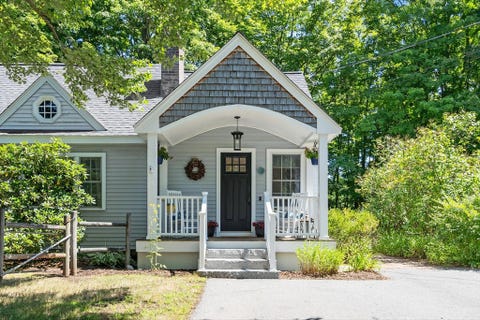 Photo of 6 Whitcomb Ave, Littleton, MA 01460 (MLS # 73559859)