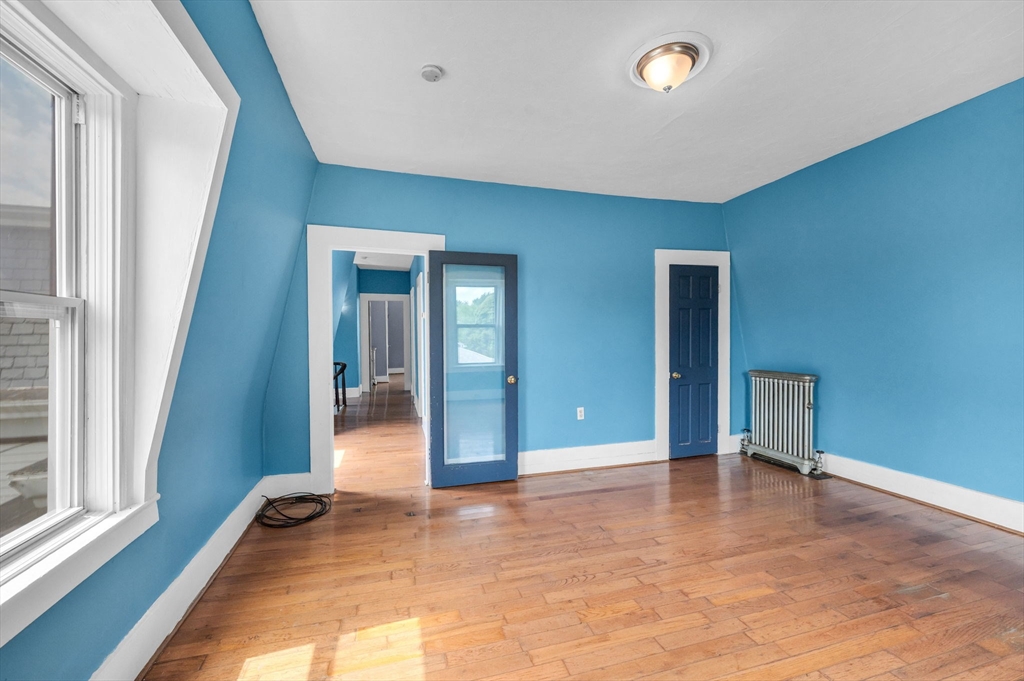 Ware, Massachusetts 01082, United States, 5 Bedrooms Bedrooms, ,2 BathroomsBathrooms,Residential,Contingent,186871