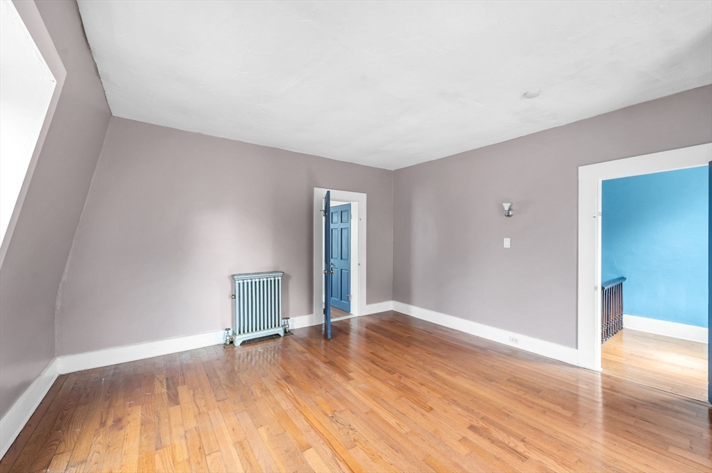 Ware, Massachusetts 01082, United States, 5 Bedrooms Bedrooms, ,2 BathroomsBathrooms,Residential,Contingent,186871