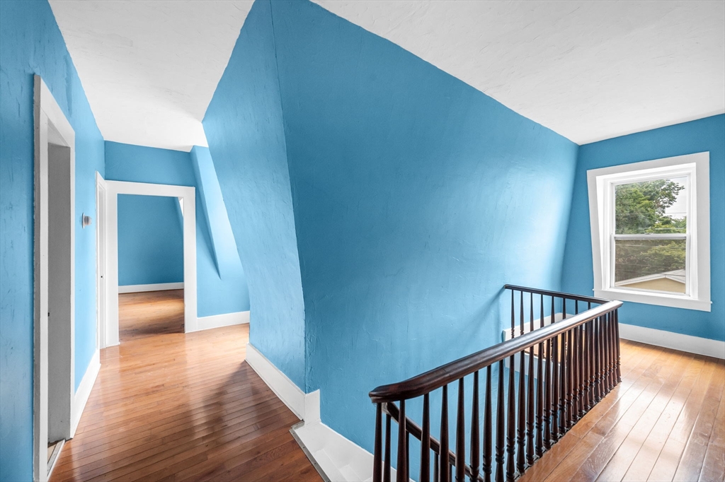 Ware, Massachusetts 01082, United States, 5 Bedrooms Bedrooms, ,2 BathroomsBathrooms,Residential,Contingent,186871