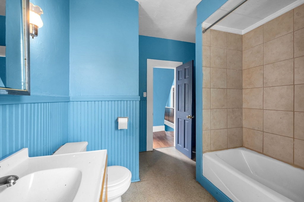 Ware, Massachusetts 01082, United States, 5 Bedrooms Bedrooms, ,2 BathroomsBathrooms,Residential,Contingent,186871