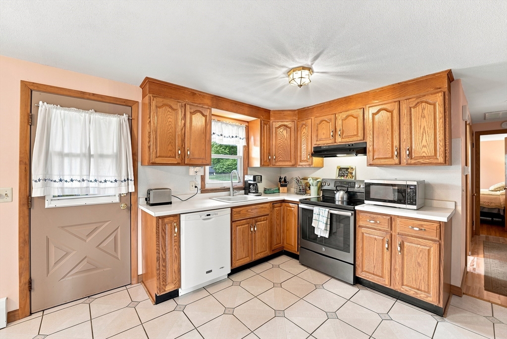 45 Kane Rd.