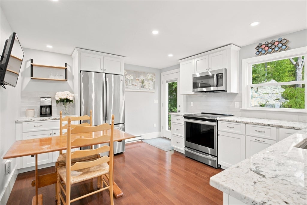 14-1/2 Story Street #A, Rockport, MA, 14-1/2 Story Street #A, Rockport, MA Photo #10
