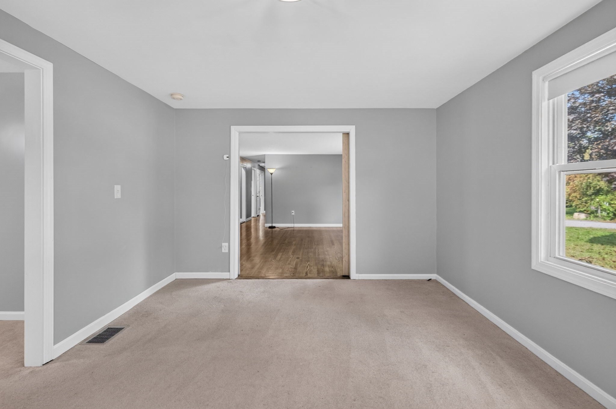 12 Sunset Cir, Derry, NH, 12 Sunset Cir, Derry, NH Photo #15