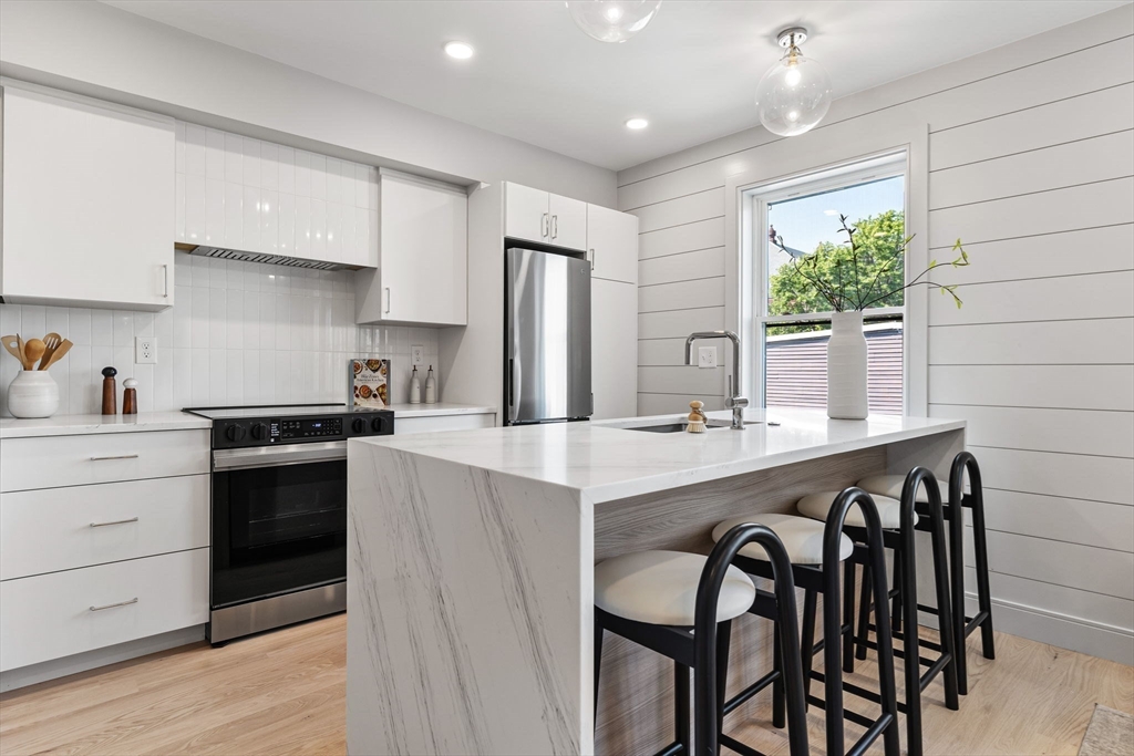 88 Maverick Street 5