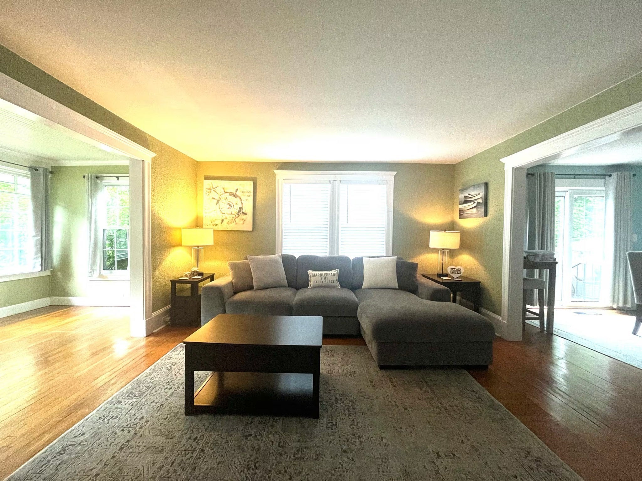 Photo of 277 Pleasant St, Marblehead, MA