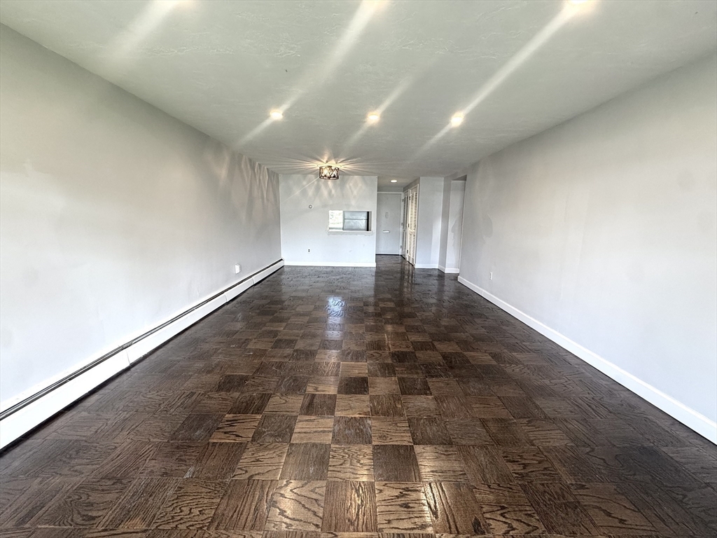 315 Neponset St 66
