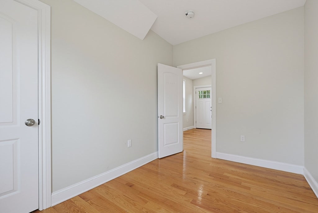 31 Saint Casimir Ave, Brockton, MA Photo #23