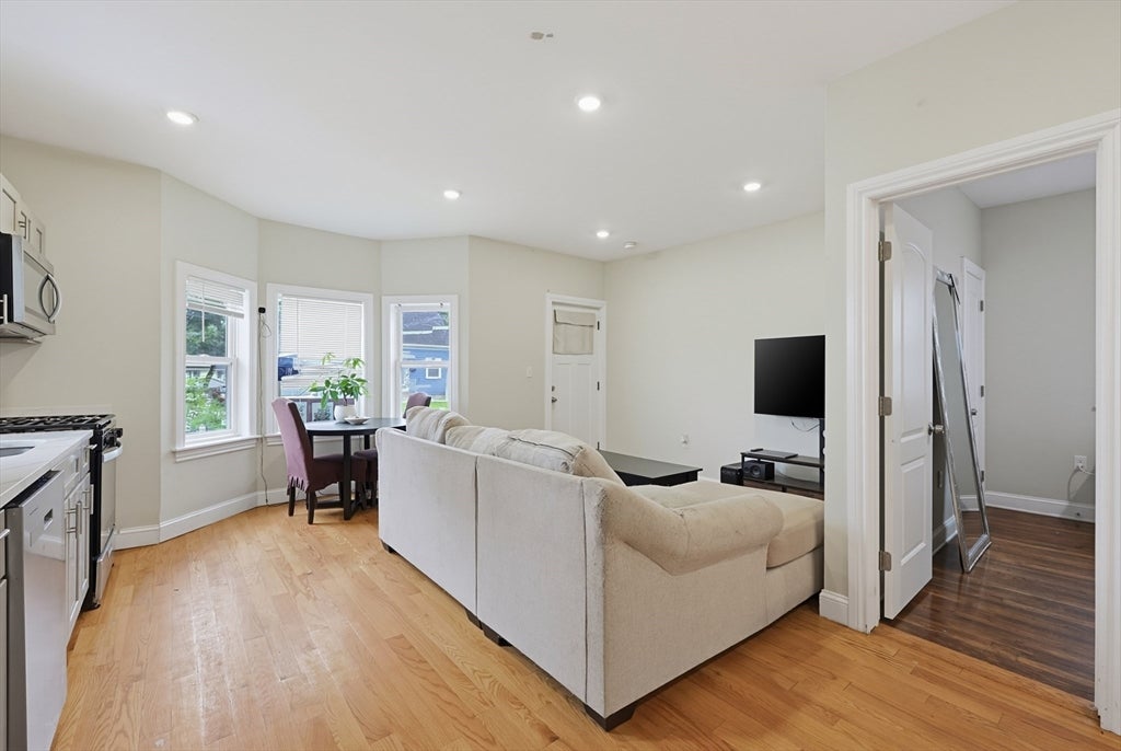 31 Saint Casimir Ave, Brockton, MA Photo #3